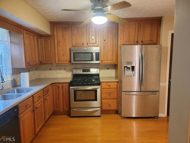 Building Photo - 1729 Brandy Woods Trail SE