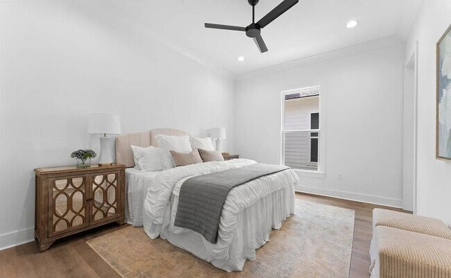 Foto del edificio - 8503 Lillian Mae Ln