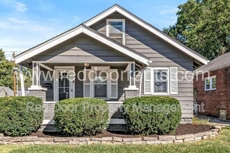 Building Photo - 1602 E 46th St