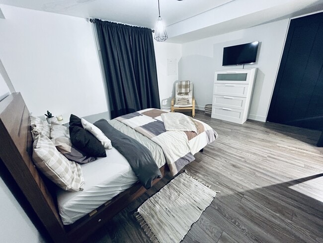 Building Photo - 33 Rue De La Normandie