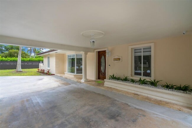 Foto del edificio - 18370 SW 212th St