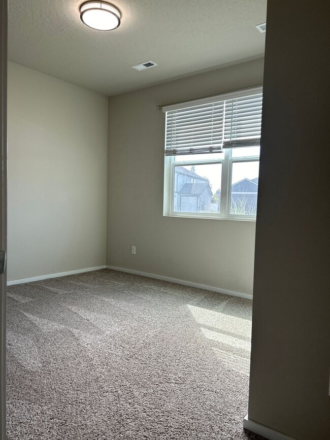 Building Photo - Home for Rent