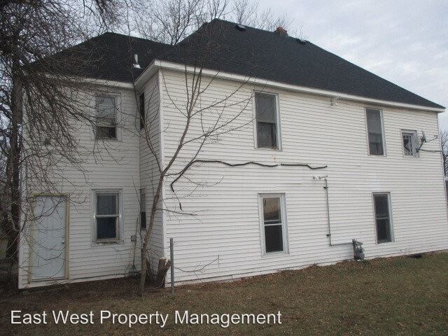 Building Photo - 2507 W 1st St