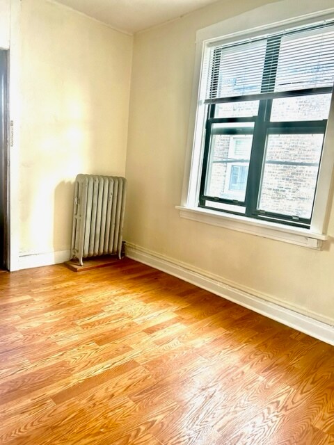 Foto del edificio - 2543 W Sunnyside Ave