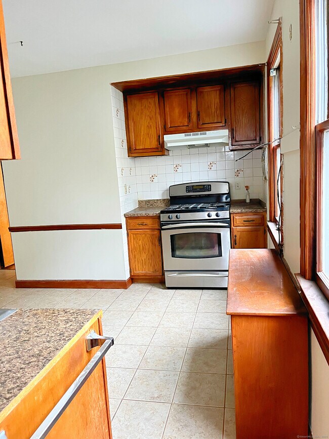 Building Photo - 267 Grandview Terrace