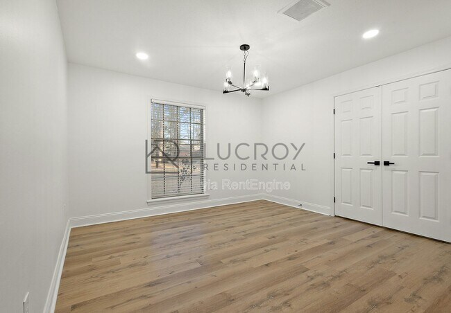 Foto del edificio - 816 Winthrop Cir