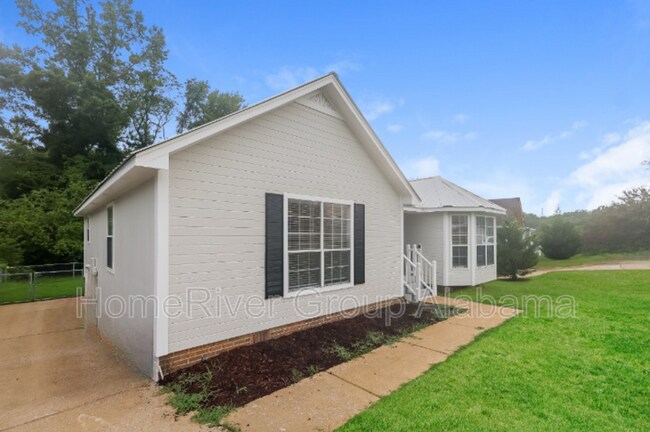 Building Photo - 6736 Brittany Pl