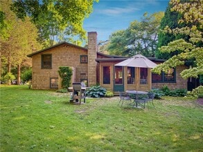 Building Photo - 95 Wood Ln