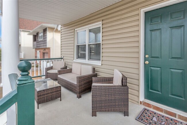 Building Photo - 412 E Penn St