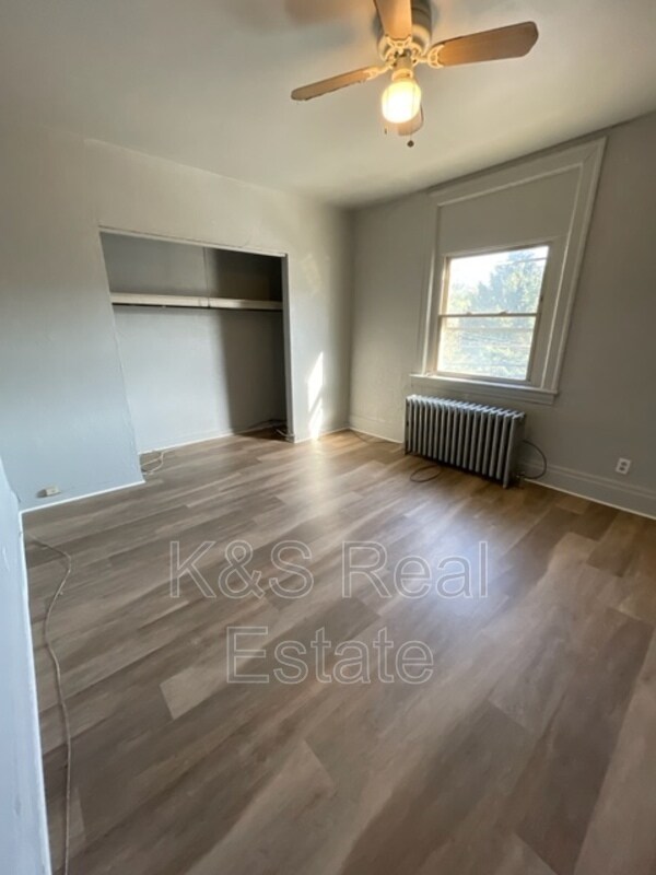 Foto del edificio - 1 Camp Ave