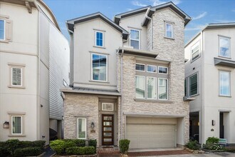 Building Photo - 2609 Fountain Key Blvd