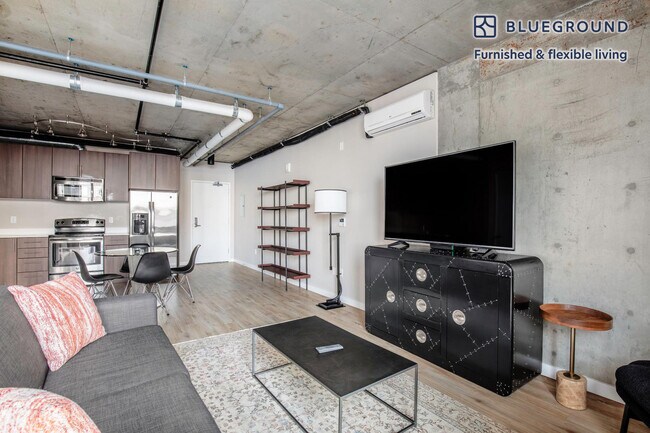 Foto del edificio - 1900 1st Ave