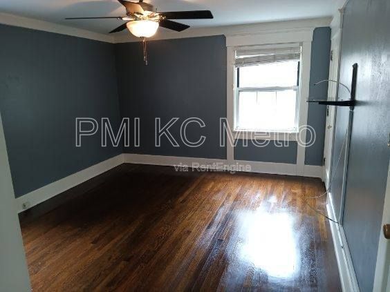 Foto del edificio - 4629 Harrison St