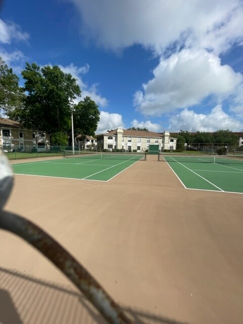 Canchas de tenis gratuito - 2924 S Semoran Blvd