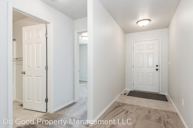 Building Photo - 4 br, 2 bath House - 6637 S Warwickshire Ave