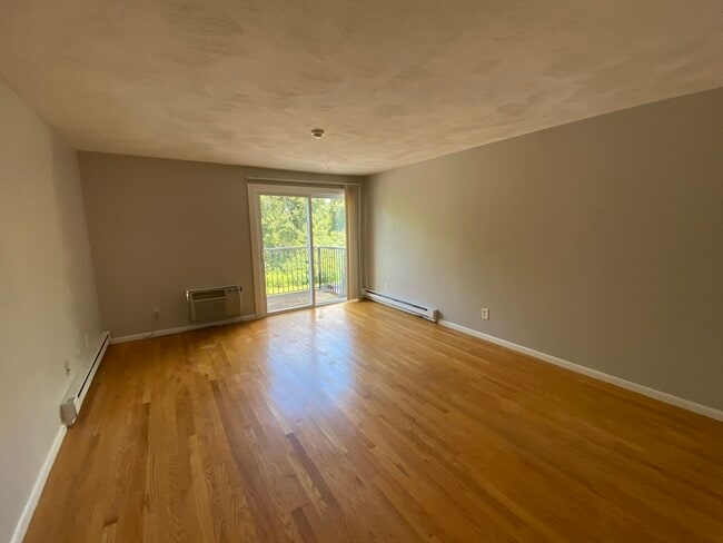 Building Photo - 55 Elmwood Park