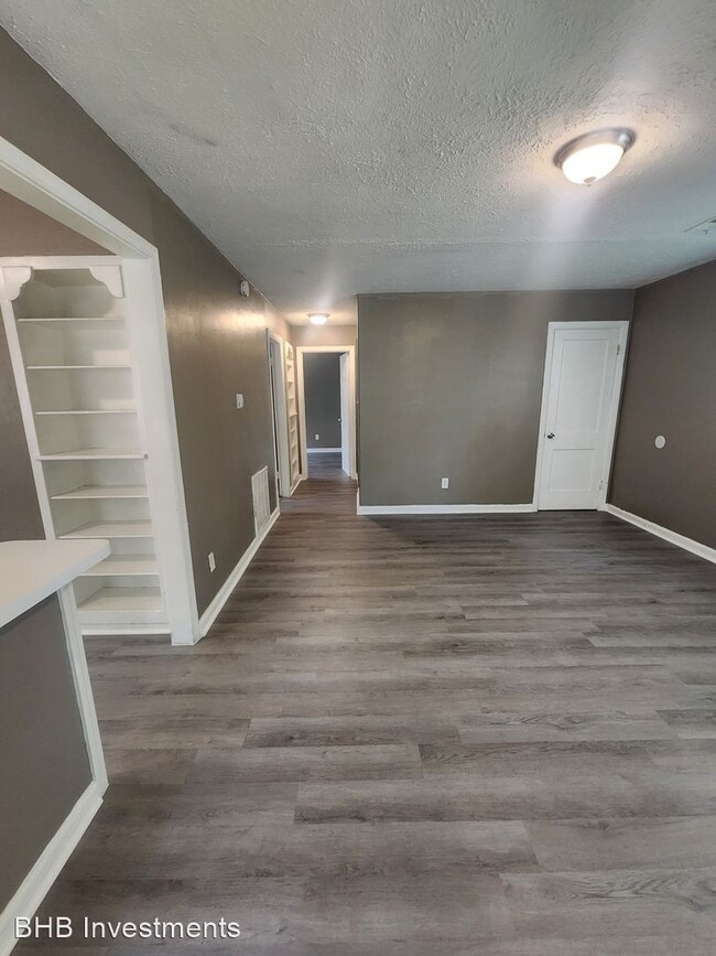 Building Photo - 1 br, 1 bath House - 6263 Commodore