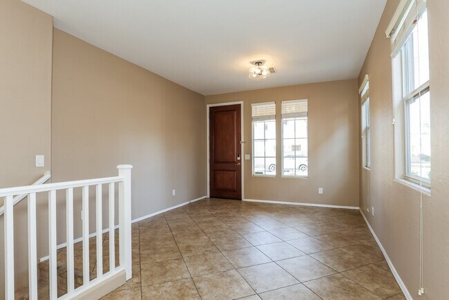 Foto del edificio - 2044 S Heron Ln