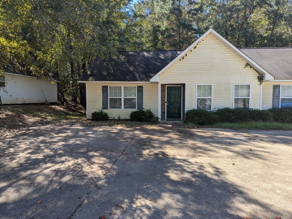 Primary Photo - 2460 Brantley Way