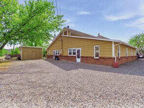 Building Photo - 127 Crawford Ln