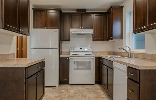Foto del edificio - 9903 30th St NE