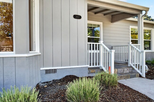 Foto del edificio - Rare Walnut Creek Rental! Single-Story Home with NEM 2 Solar, Spacious Yard & Premium Finishes!!
