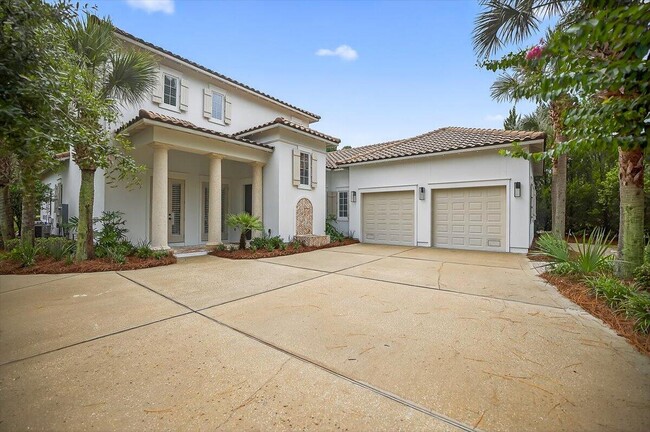 Building Photo - 3161 Club Dr