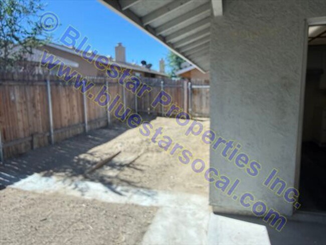 Building Photo - 16162 Tawney Ridge Ln