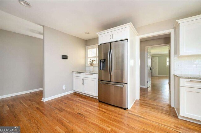 Building Photo - 3850 Beya Way