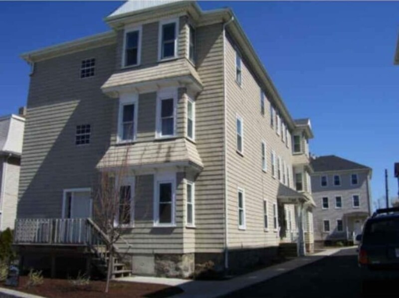 Building Photo - 764 Plymouth Ave