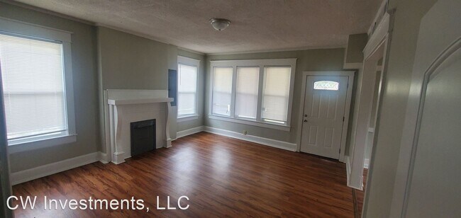 Building Photo - 2 br, 1 bath House - 152 East Fifth Street