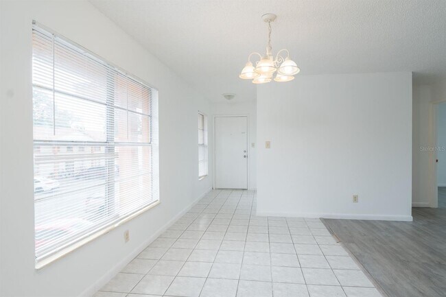 Foto del edificio - 1815 Michigan Ave