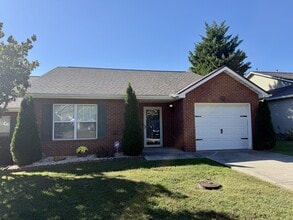 Building Photo - 5264 Blue Star Dr