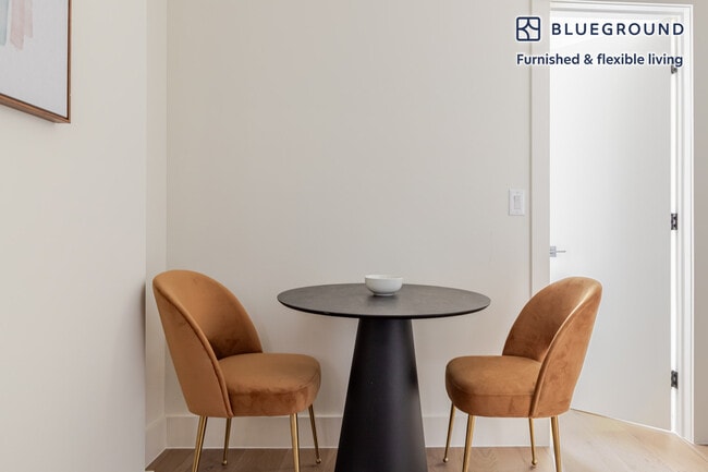 Building Photo - 188 6th Ave