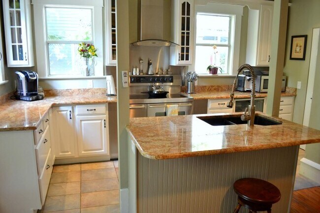 Foto del edificio - Absolutely Gorgeous 3 BR home in Thornton ...