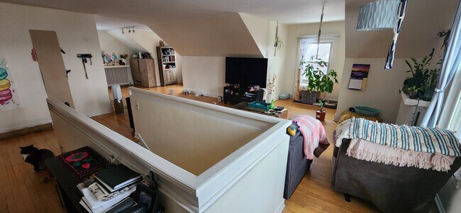 Foto del edificio - 1900 Colfax Ave S