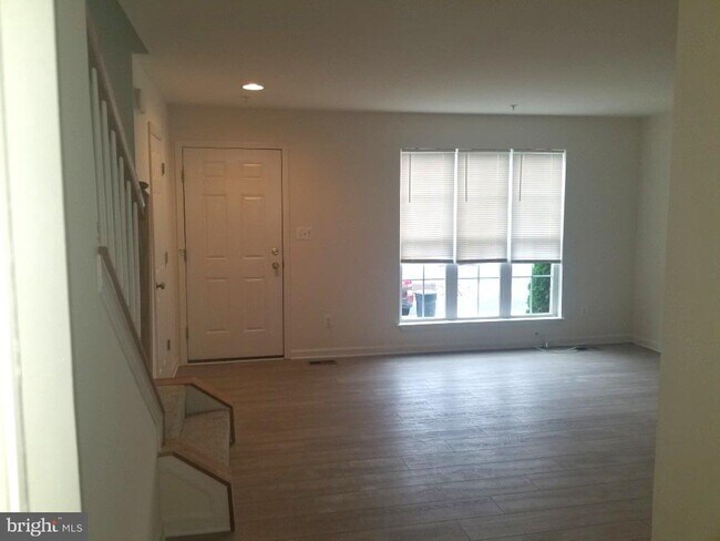 Foto del edificio - 1498 Wellspring Dr