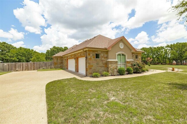 Building Photo - 11810 Lago Terra Blvd