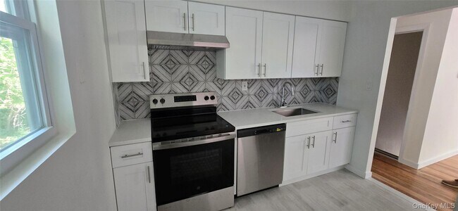 Foto del edificio - 153 Vernon Valley Rd
