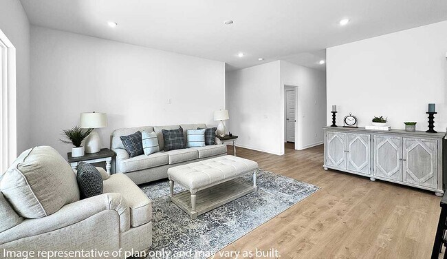 Building Photo - 3030 Loredo Ln