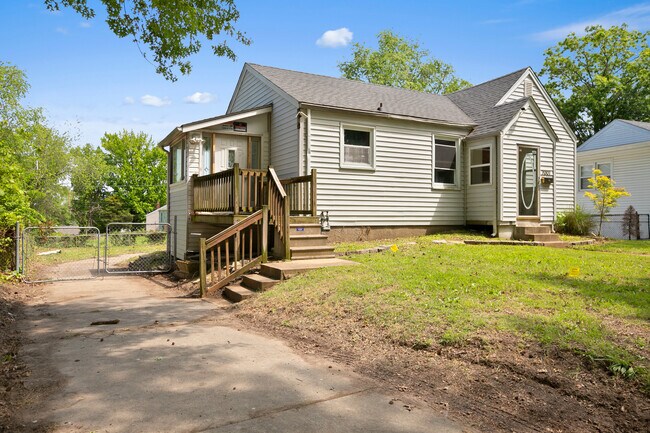 Foto del edificio - 7007 Paisley Dr