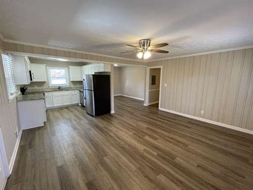 Foto del edificio - 921 Walnut Cir SW