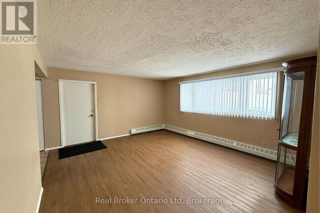 Building Photo - 301 West Street N