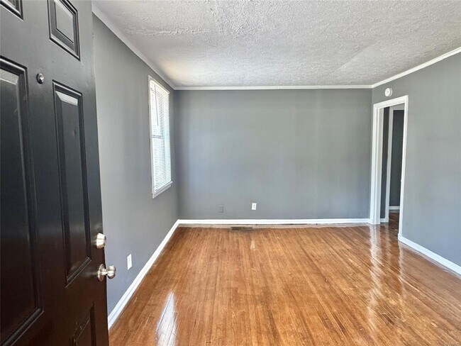 Foto del edificio - 208 Bradley Dr