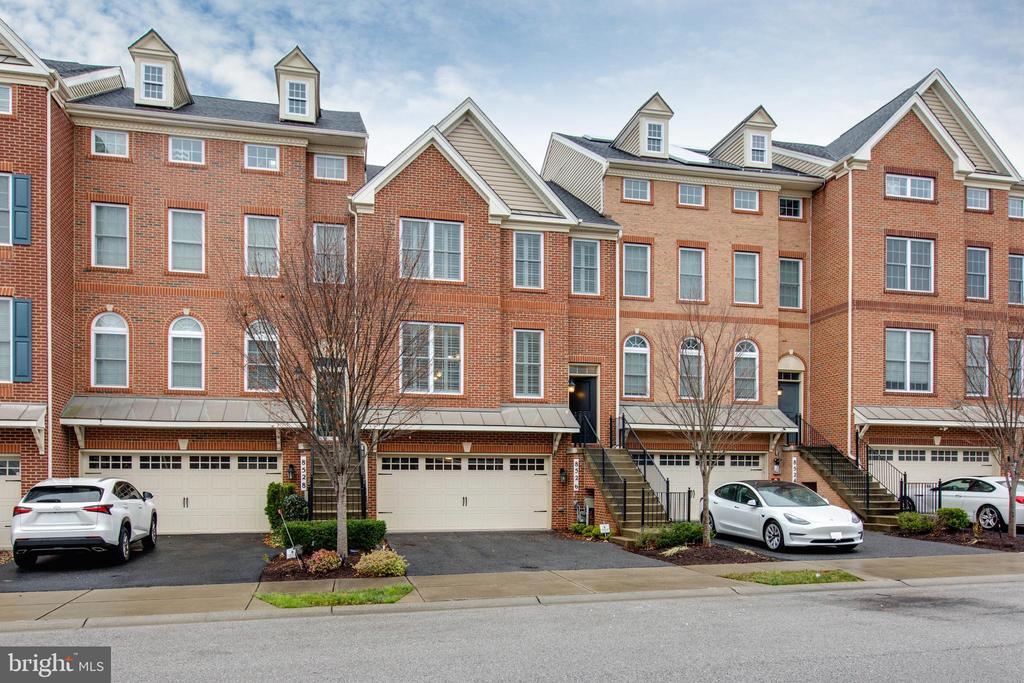 Foto principal - 8526 Pine Springs Dr