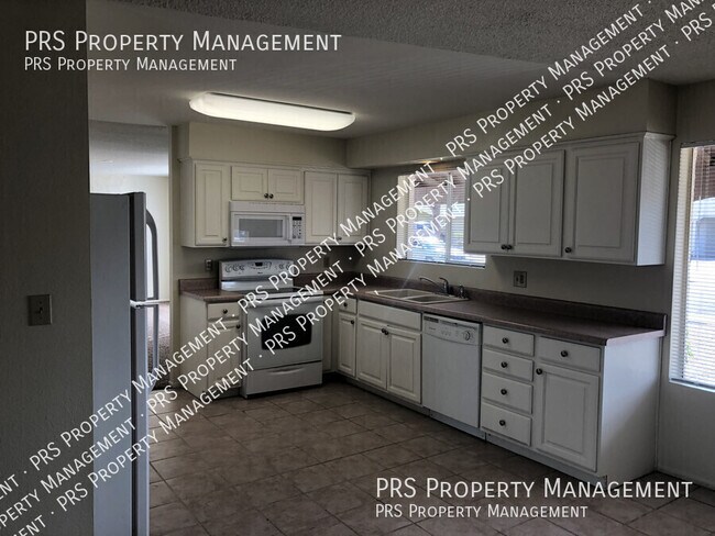 Building Photo - 26 E Duke Dr