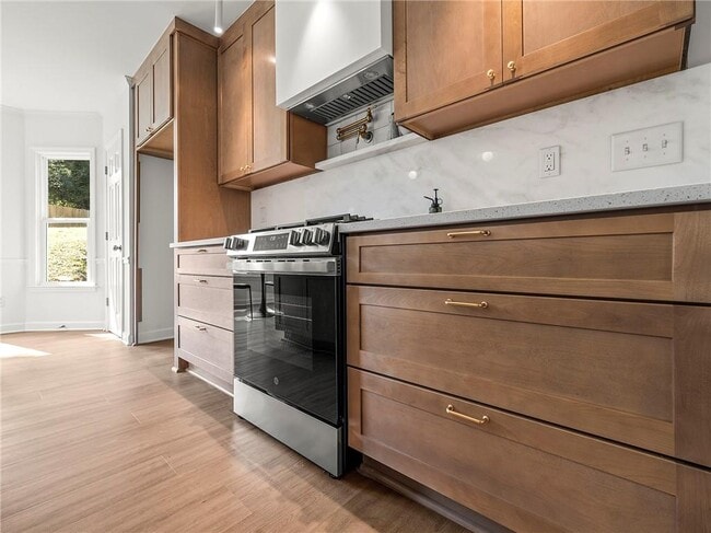 Building Photo - 1414 Justin Dr