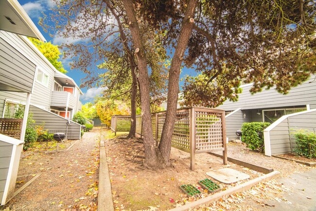 Interior Photo - Mapleview Apartments