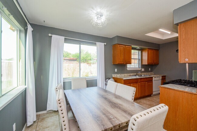 Foto del edificio - 8607 Crystal Cove Ct