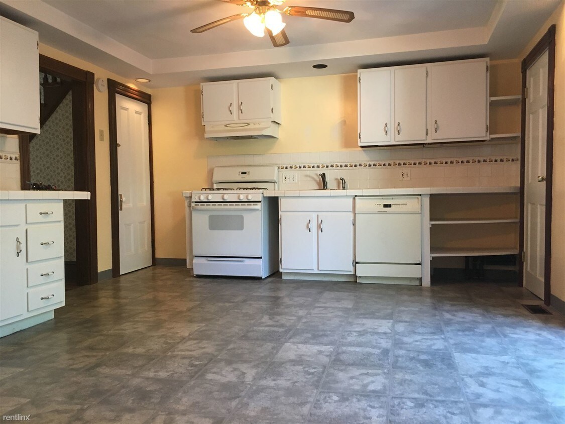 46 Churchill St, Milton, MA 02186 Condo for Rent in Milton, MA